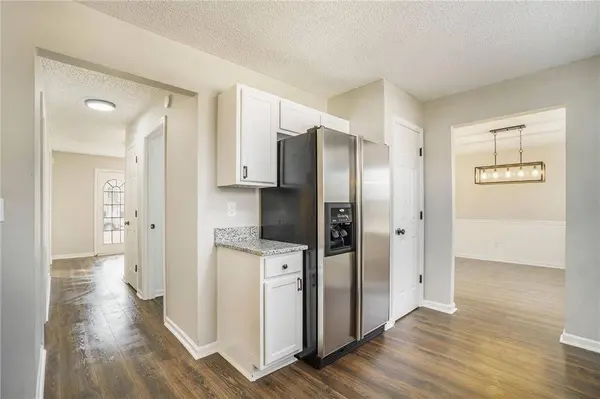 6916 Dalehollow DR, Lithonia, GA 30058