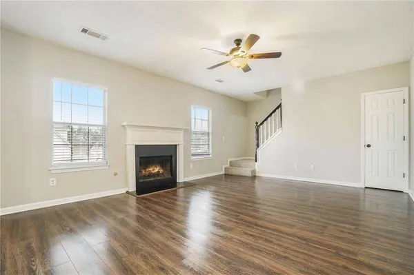 6916 Dalehollow DR, Lithonia, GA 30058