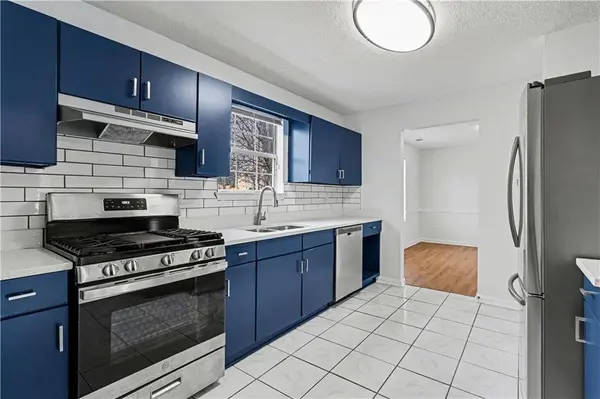 6236 Springwater LN, Lithonia, GA 30058