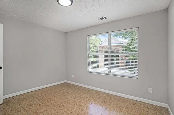 2102 Par Three WAY, Lithonia, GA 30038