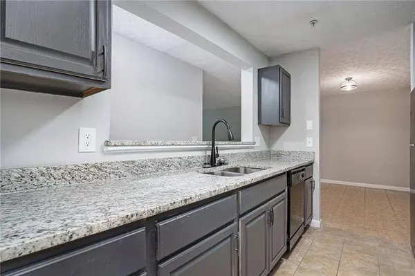 2102 Par Three WAY, Lithonia, GA 30038