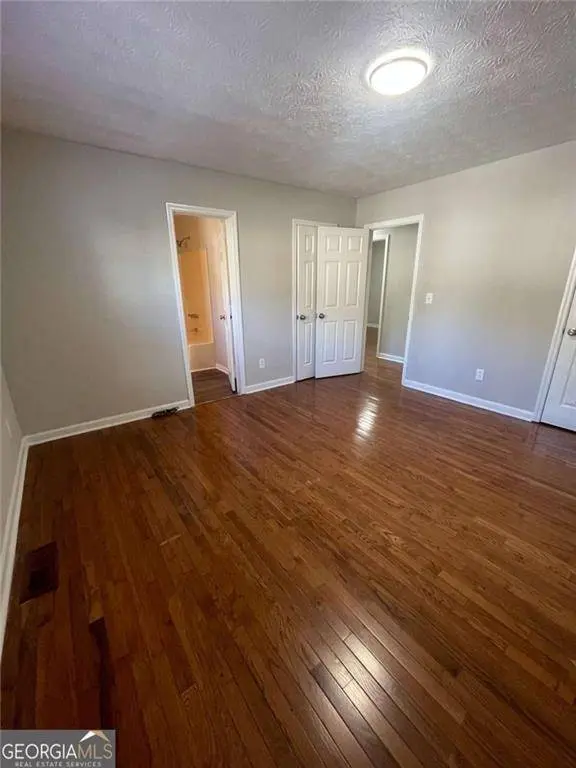 3015 Cascade Manor DR, Decatur, GA 30034