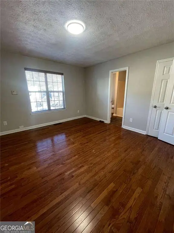 3015 Cascade Manor DR, Decatur, GA 30034