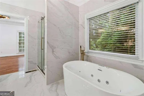 1711 Summit Glen LN, Atlanta, GA 30329