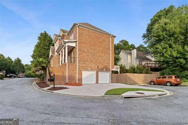 1711 Summit Glen LN, Atlanta, GA 30329
