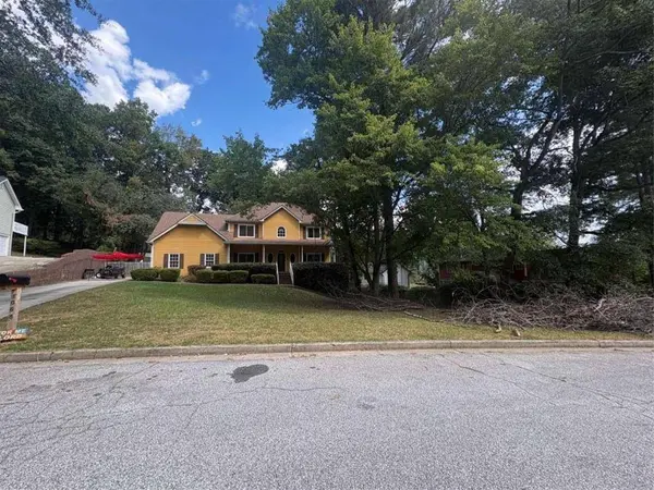 1068 Leslie PL, Lithonia, GA 30058