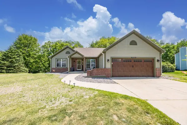 W195S8654 Plum Creek Blvd, Muskego, WI 53150