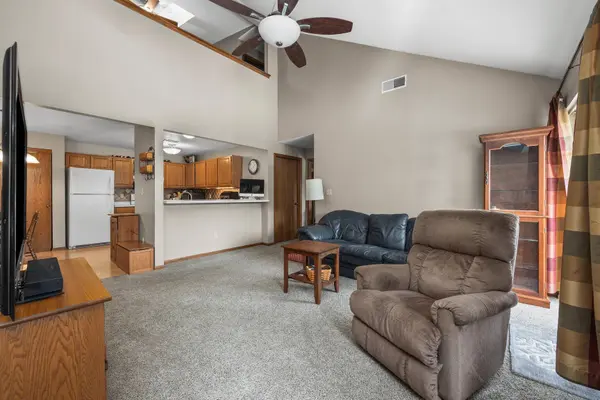 4835 Easy 11 St, Delafield, WI 53029