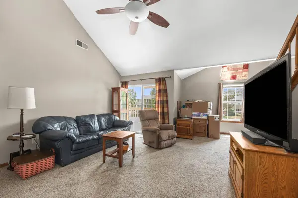 4835 Easy 11 St, Delafield, WI 53029