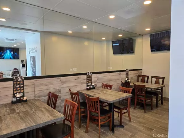 9711 Garden Grove Blvd, Garden Grove, CA 92844