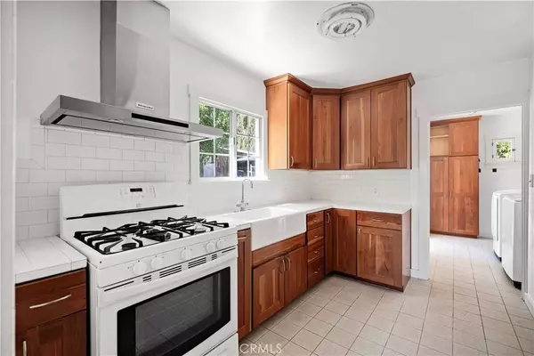 2325 White ST, Pasadena, CA 91107