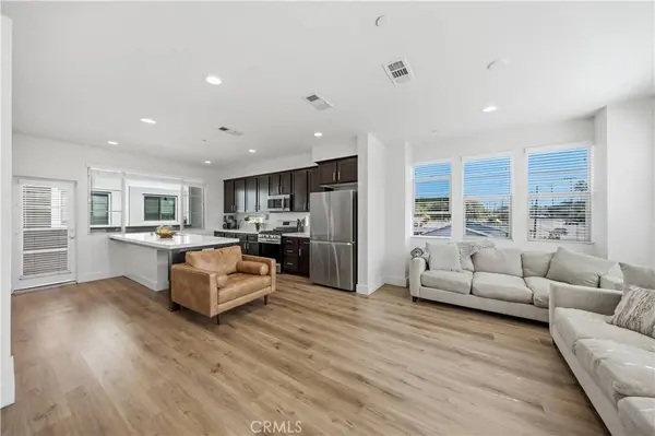 205 S Paige Ln, La Habra, CA 90631
