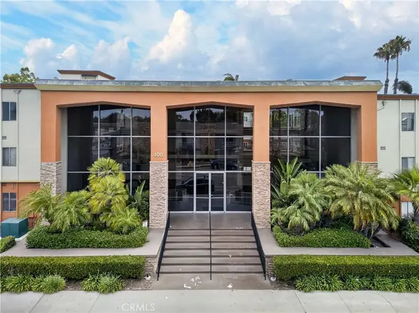 400 N Acacia AVE #B17, Fullerton, CA 92831