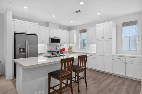 511 Tamarind WAY #E, West Covina, CA 91791