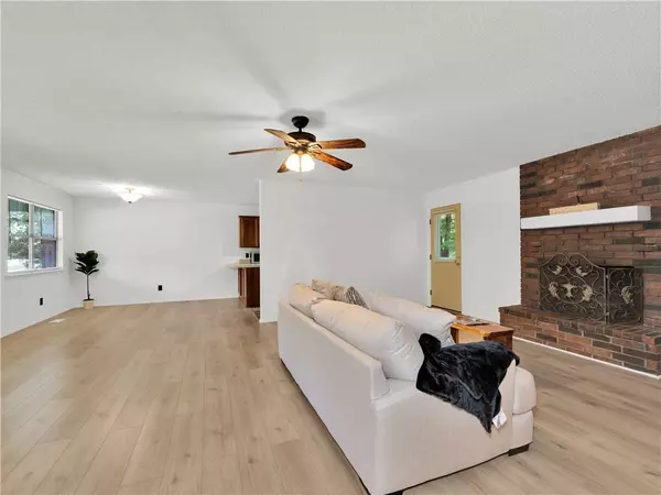 9508 Fowler Cv, Rogers, AR 72758