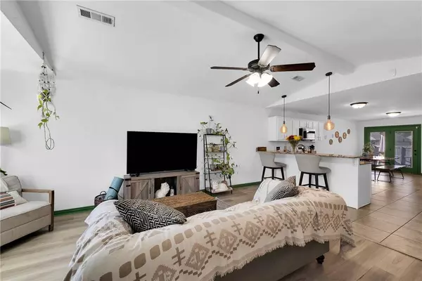 1714 S K Pl, Rogers, AR 72756