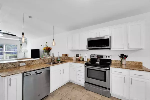 1714 S K Pl, Rogers, AR 72756