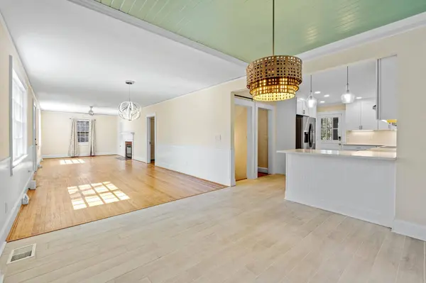 201 Augusta St, Easley, SC 29640