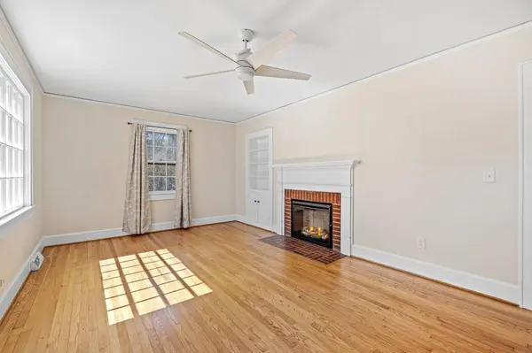 201 Augusta St, Easley, SC 29640