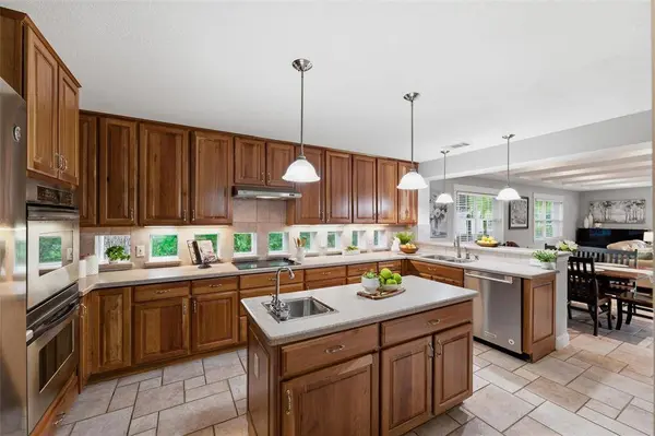 1204 Forrest Drive, Arlington, TX 76012