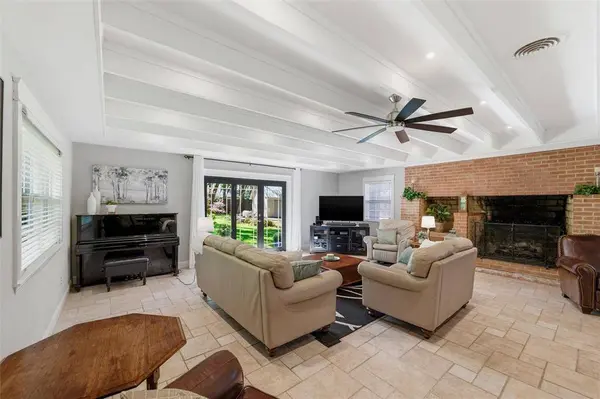 1204 Forrest Drive, Arlington, TX 76012