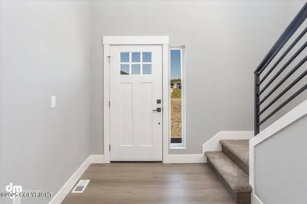 2317 S Sanctuary DR, Palmer, AK 99645