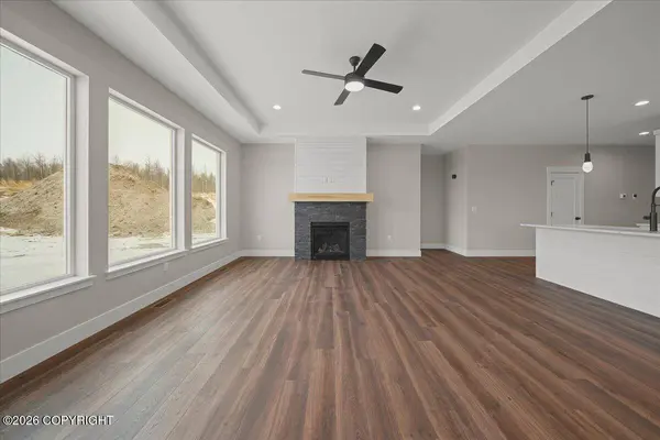 2194 S Skyward View CIR, Palmer, AK 99645