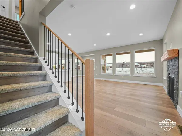 2470 S Sanctuary DR, Palmer, AK 99645