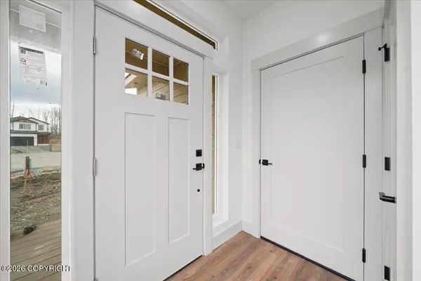 2176 S Skyward View CIR, Palmer, AK 99645