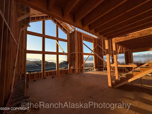 15233 E Saratoga AVE, Palmer, AK 99645