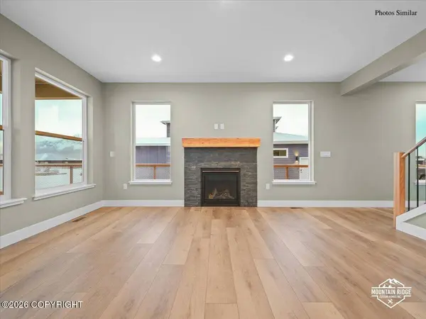 6672 E Gateway DR, Wasilla, AK 99654