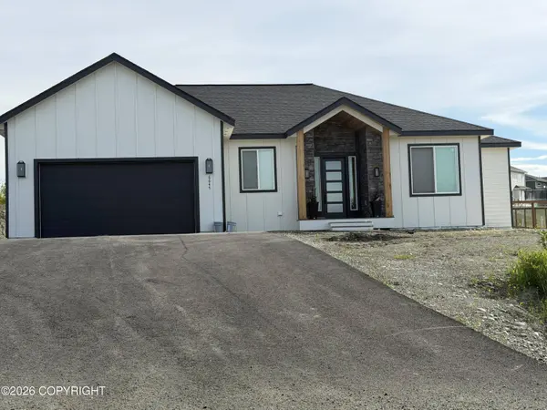 2567 S Rainbow View CIR