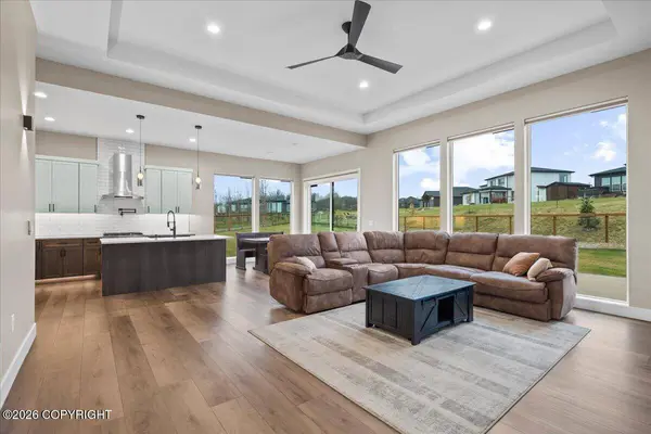 2402 S S Sunrise View CIR, Wasilla, AK 99645