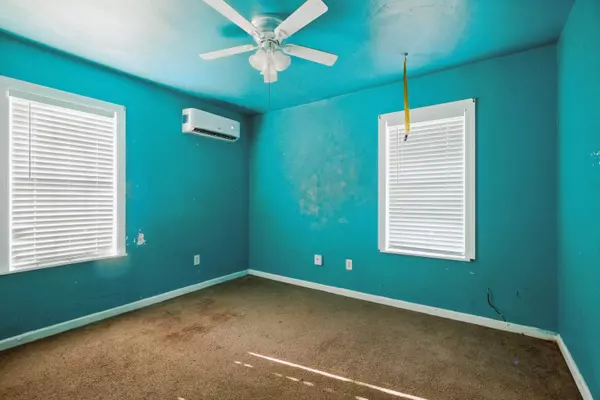 39th Street, Lubbock, TX 79412