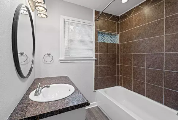 38th Street, Lubbock, TX 79414