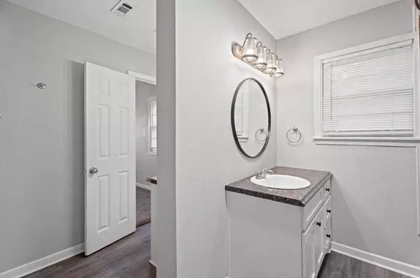 38th Street, Lubbock, TX 79414