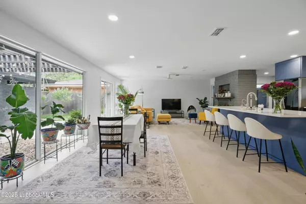 76th Street, Lubbock, TX 79424