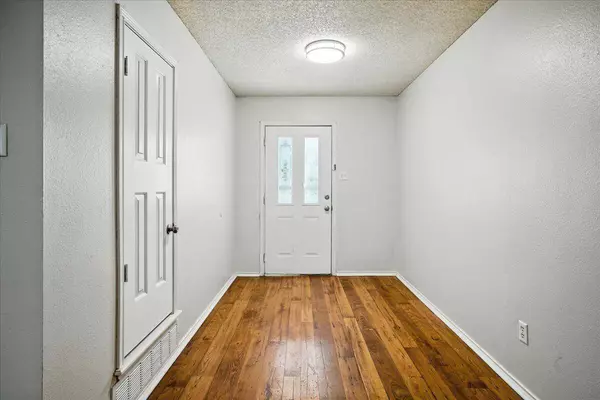 6th Street, Lubbock, TX 79416