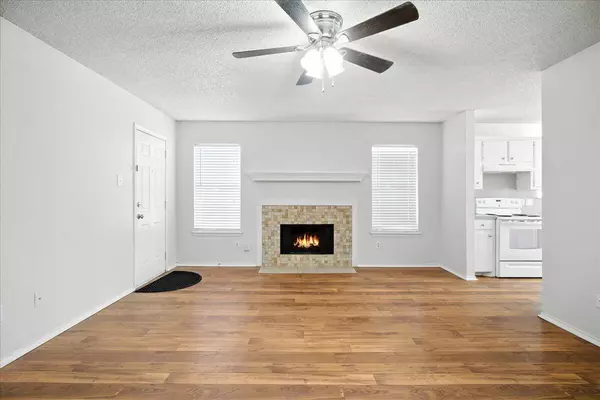 6th Street, Lubbock, TX 79416