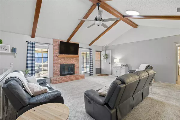 100th Street, Lubbock, TX 79423