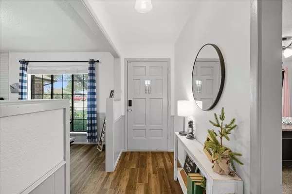 100th Street, Lubbock, TX 79423