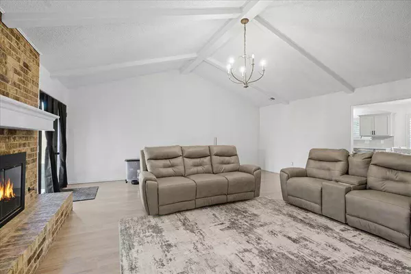 87th Street, Lubbock, TX 79423