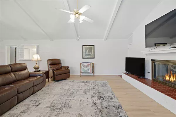 33rd Street, Lubbock, TX 79411