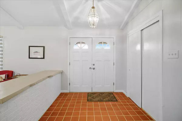 33rd Street, Lubbock, TX 79411