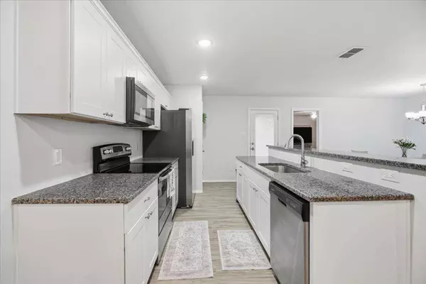 10th Place, Lubbock, TX 79416