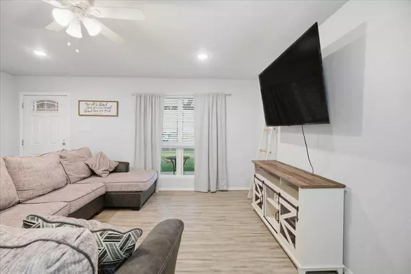 10th Place, Lubbock, TX 79416