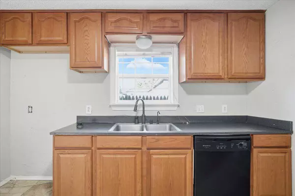 31st Street, Lubbock, TX 79410