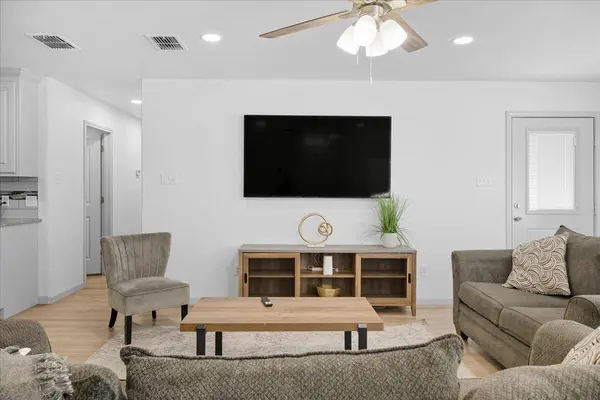 1202 N Evanston Avenue, Lubbock, TX 79416