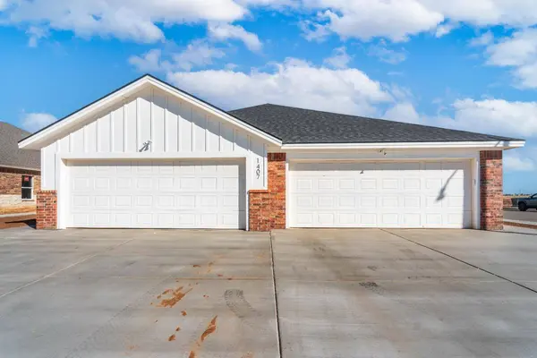 1407 17th Street ##A-B, Shallowater, TX 79363