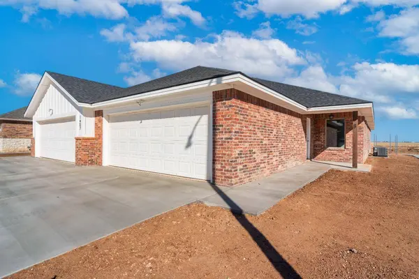 1407 17th Street ##A-B, Shallowater, TX 79363
